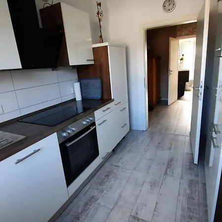 Ruhig Gelegene 2-zi Fewo, Wallbox, Balkon Appartement Essen
