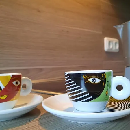 Ruhig Gelegene 2-zi Fewo, Wallbox, Balkon Essen