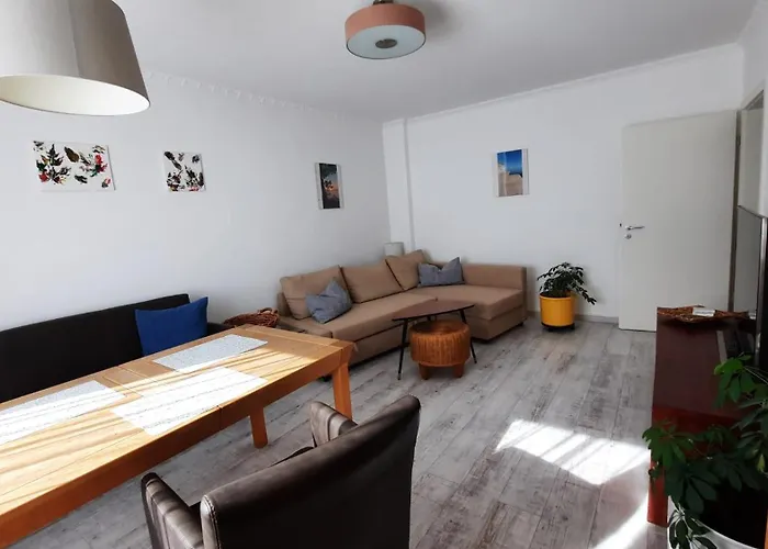 Apartament Ruhig Gelegene 2-zi Fewo, Wallbox, Balkon *